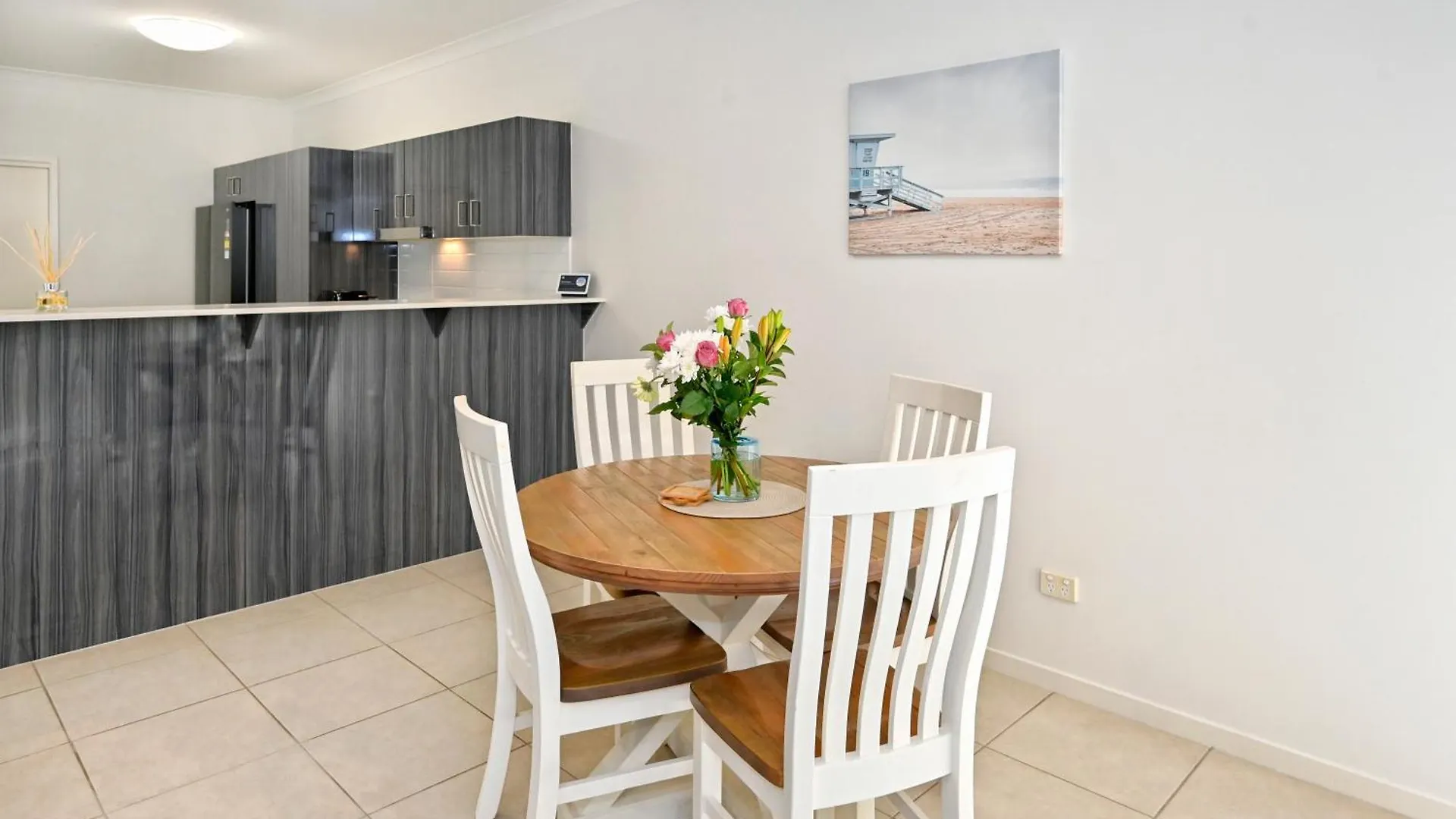 Stylish Maroochydore Delight - 3 Bed, 2 Bath