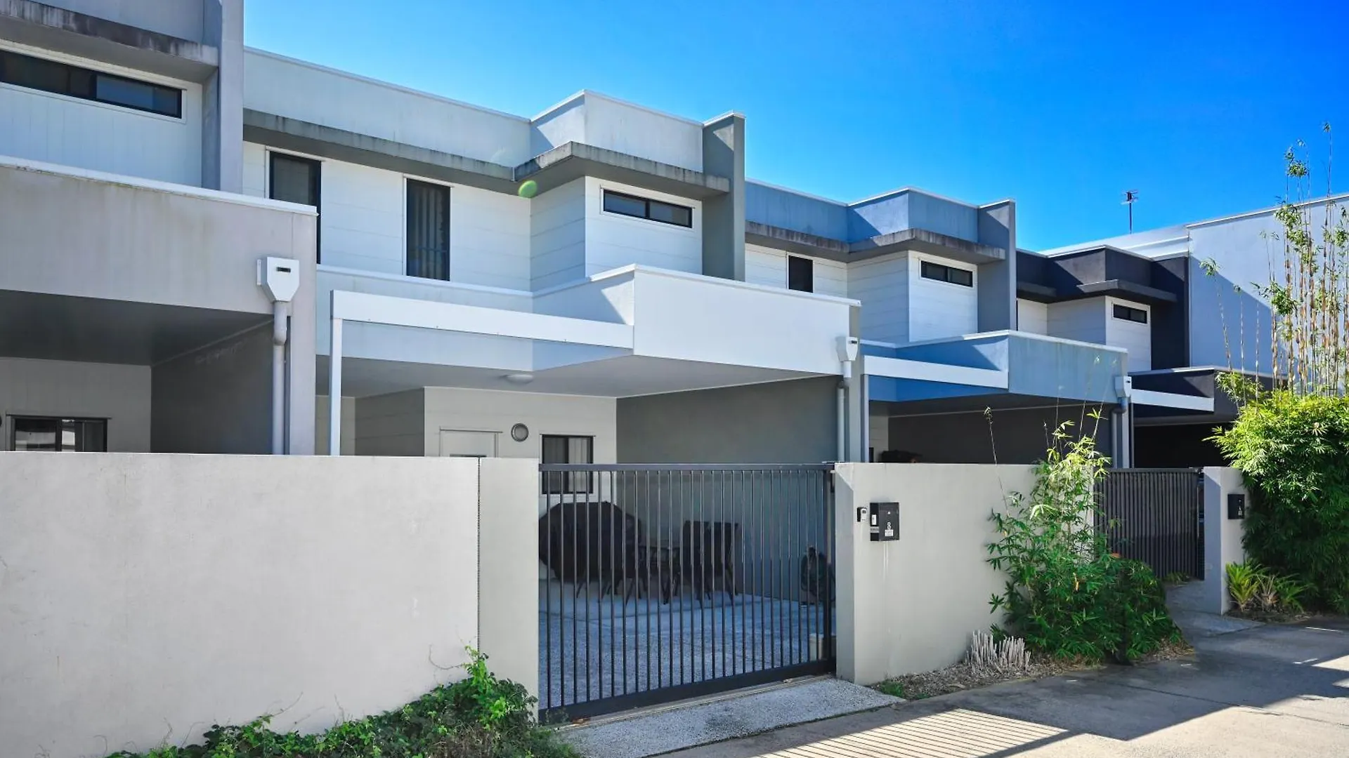Holiday home Stylish Maroochydore Delight - 3 Bed, 2 Bath