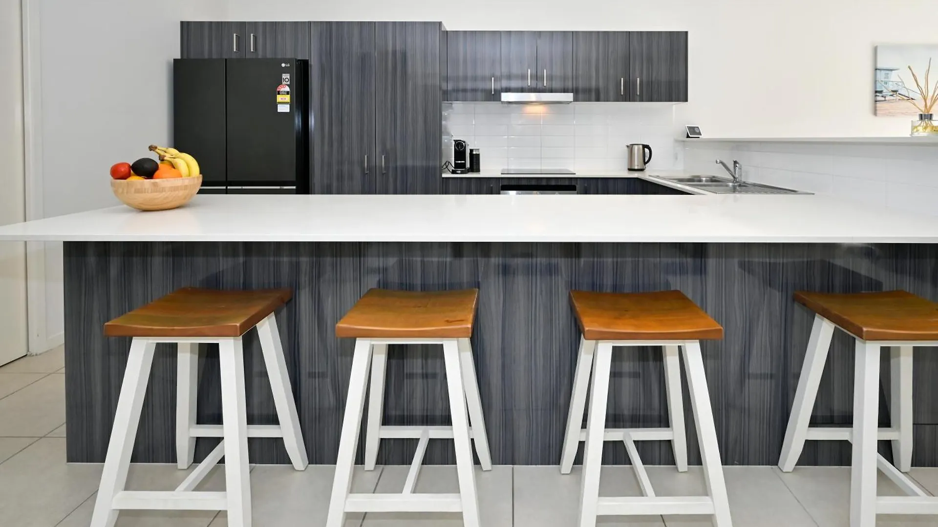 Stylish Maroochydore Delight - 3 Bed, 2 Bath Australia