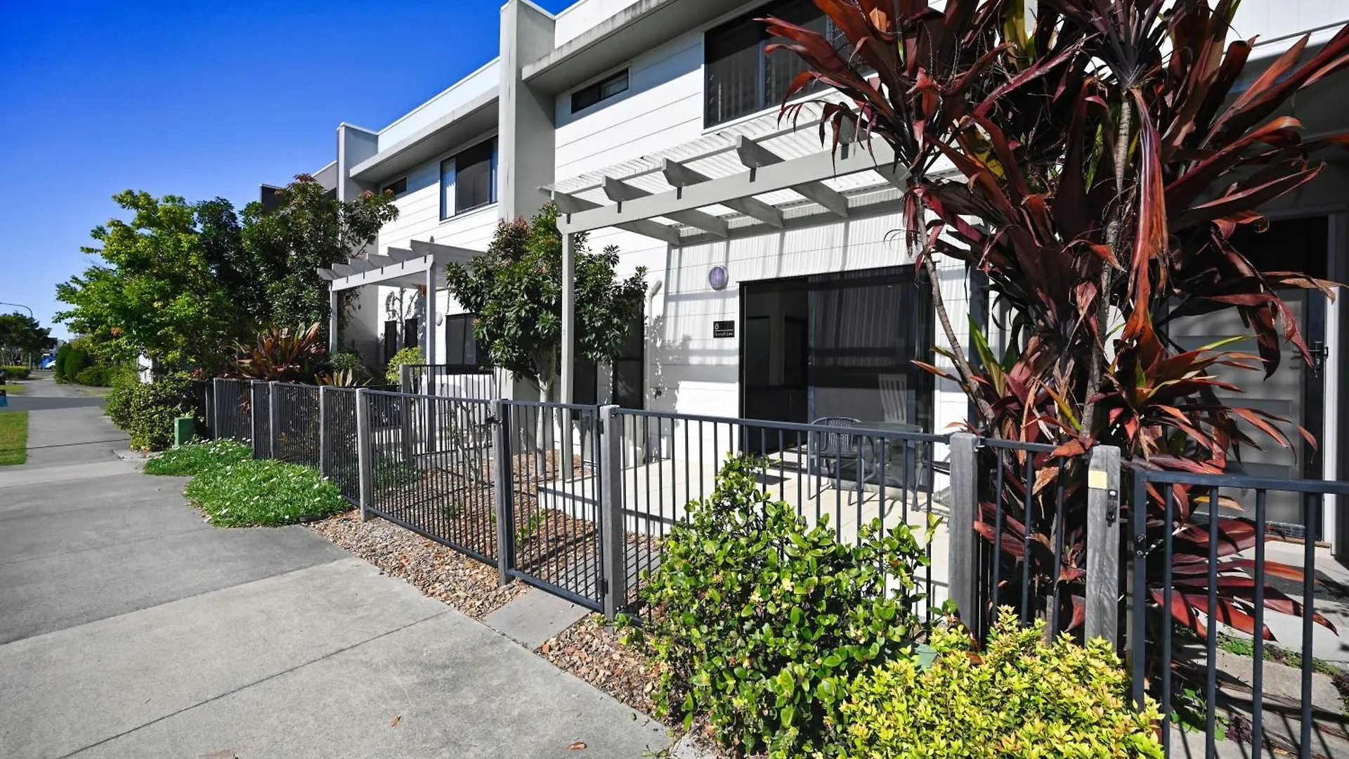 Stylish Maroochydore Delight - 3 Bed, 2 Bath Australia