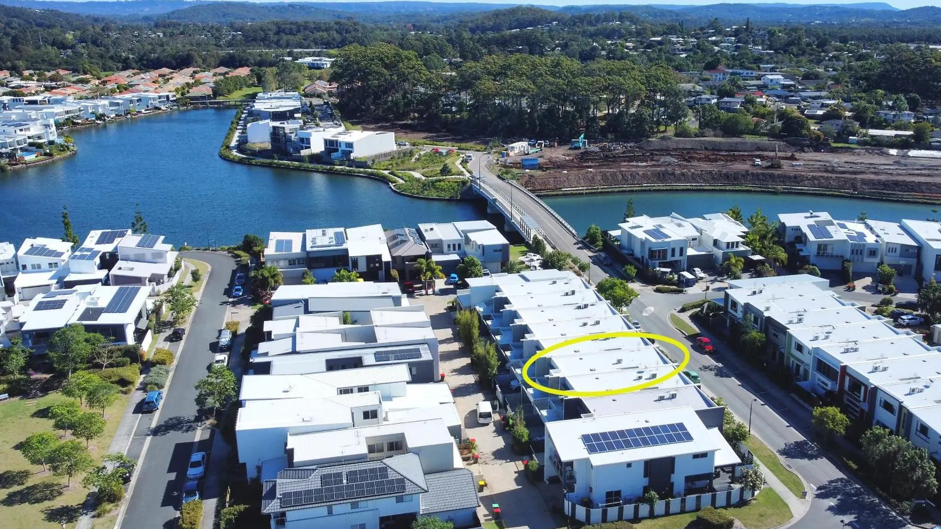 Stylish Maroochydore Delight - 3 Bed, 2 Bath Holiday home