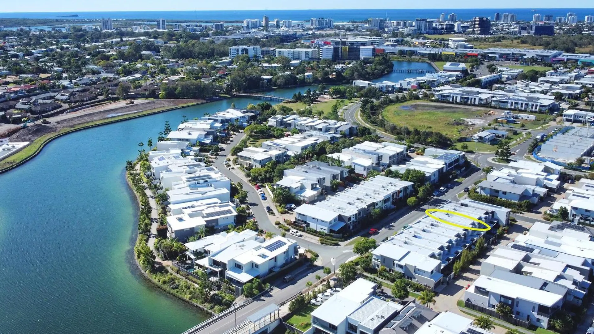 Holiday home Stylish Maroochydore Delight - 3 Bed, 2 Bath Australia